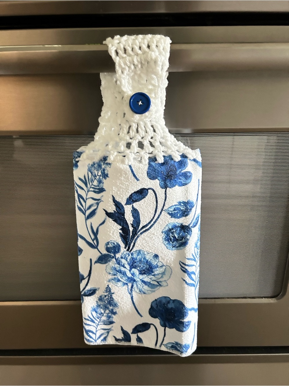 Hand Crafted Blue and White Floral Hanging Kitchen Hand Towel Crochet Top - Picture 6 of 7